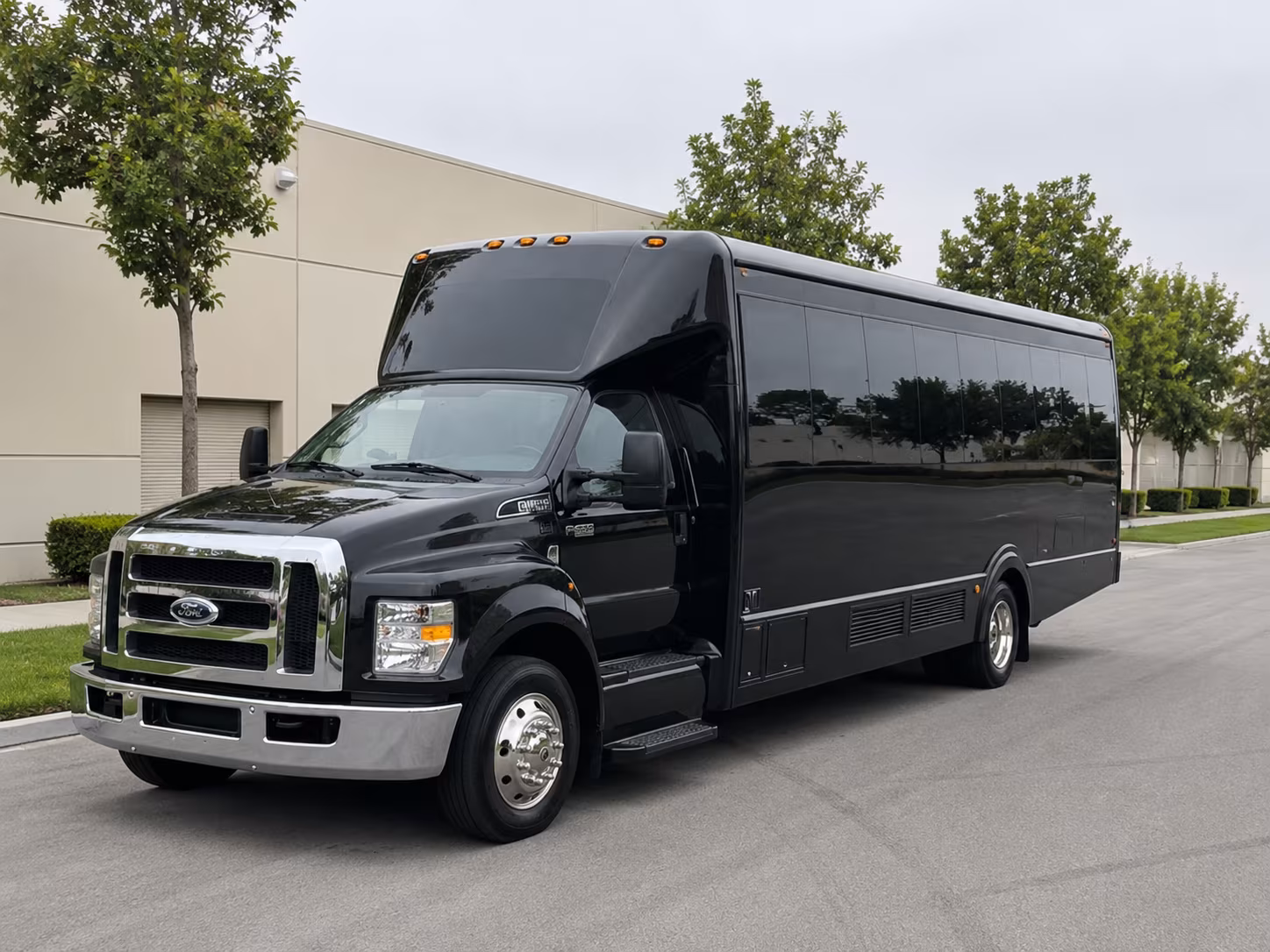 atlanta holiday party bus rental