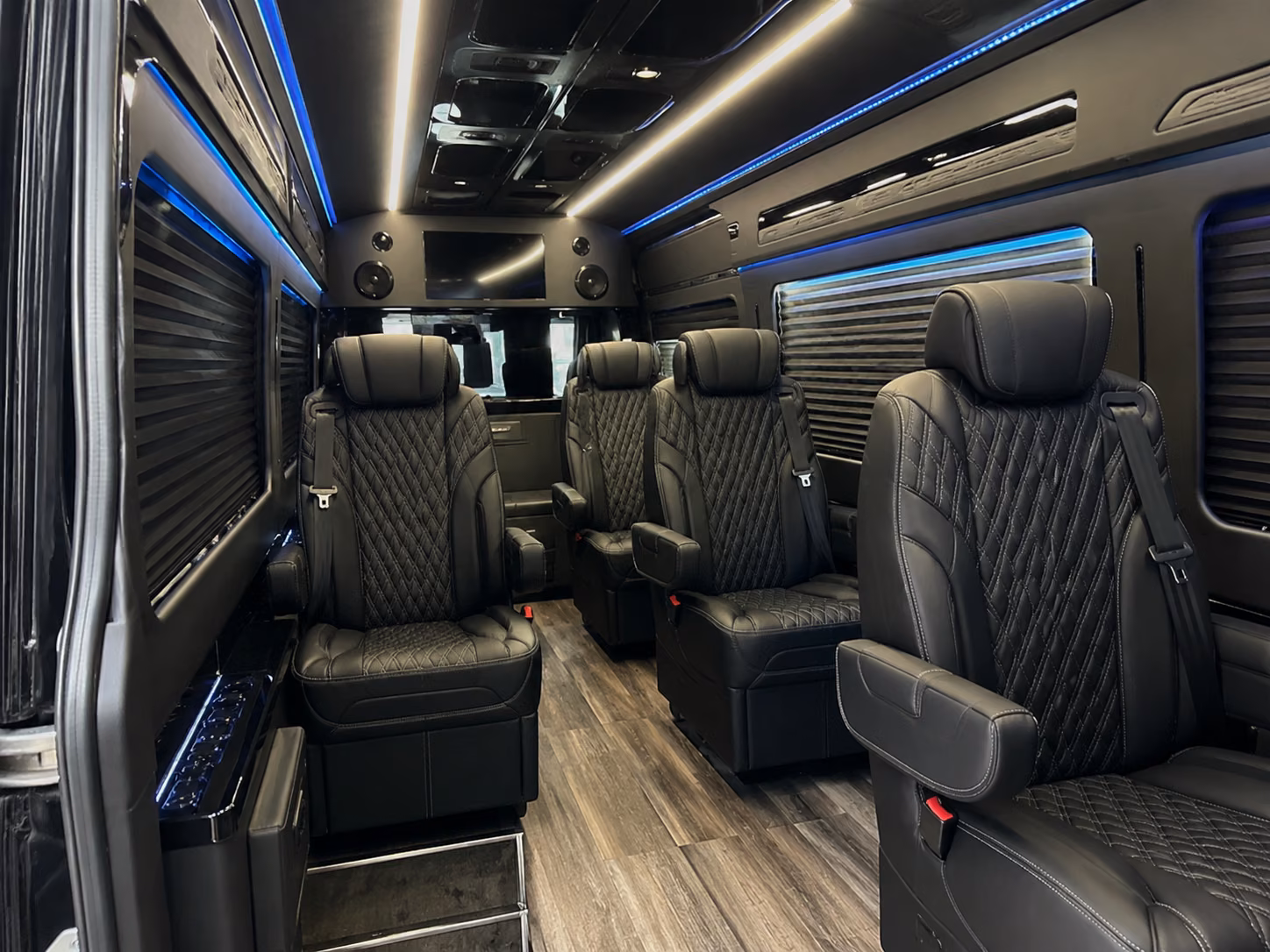 find transportation for your next prom 3