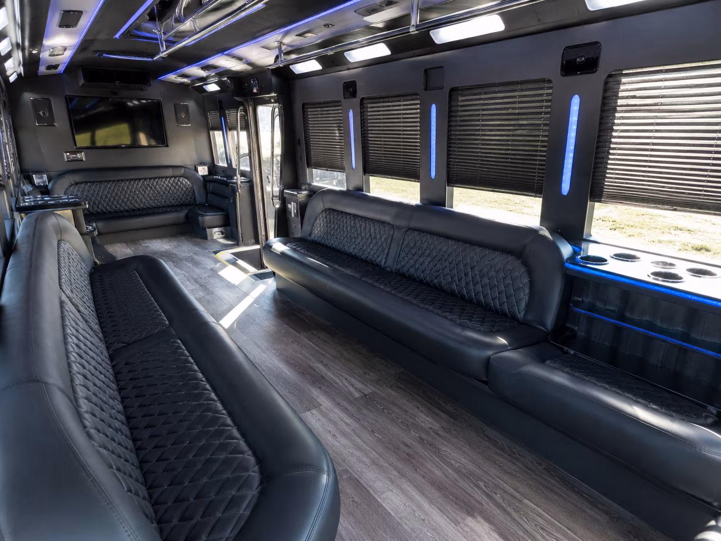 midtown and buckhead hotel shuttle buses from atl